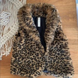 Girls leopard faux fur vest size 7 8